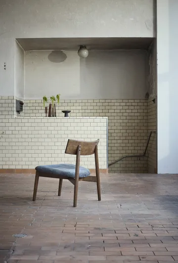 Tetra lounge chair - Granietkleurige stof-donkergeolied eiken - MUUBS