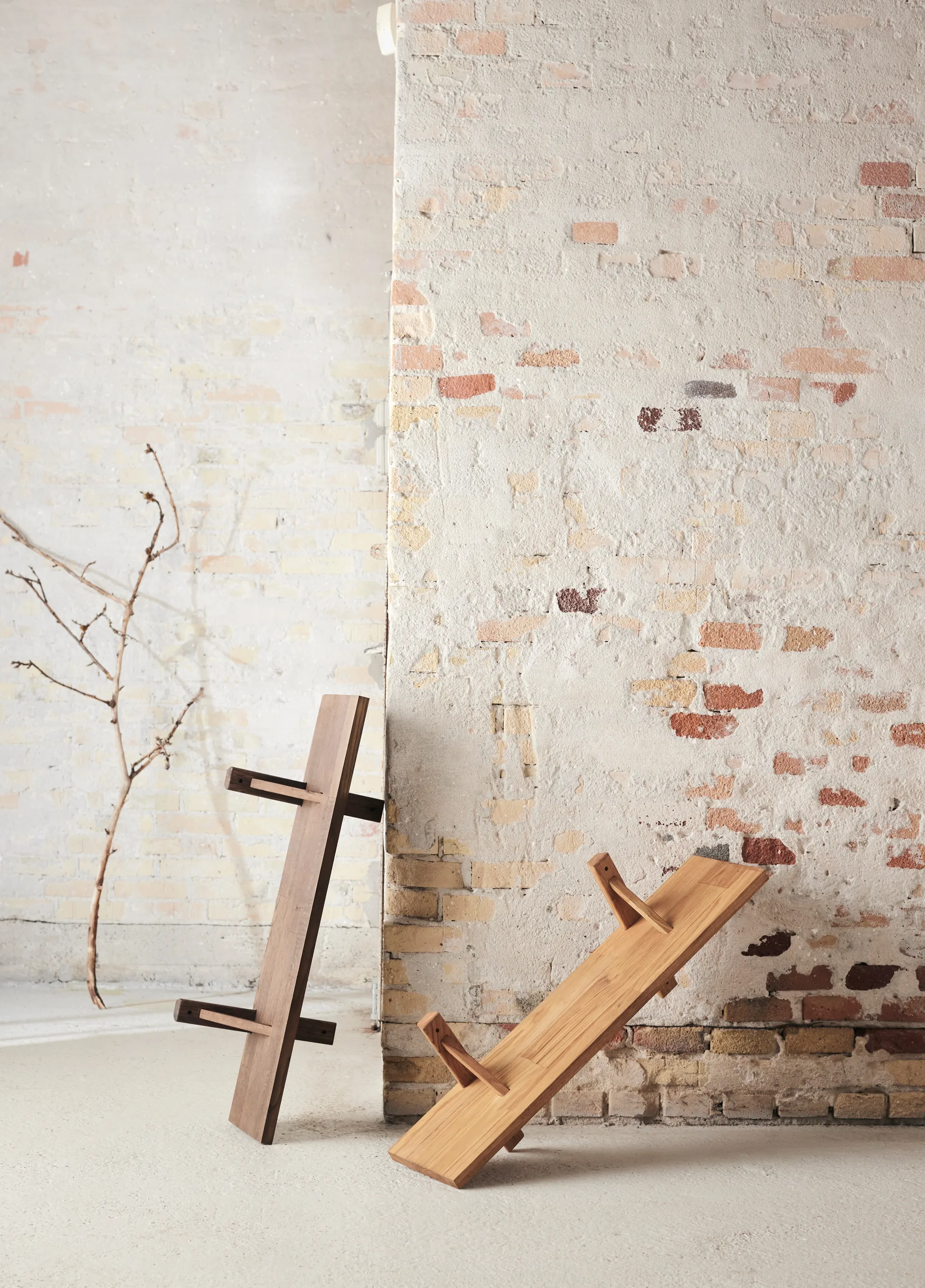 Toronto wandrek 93 cm, Eik met donkere kleur MUUBS