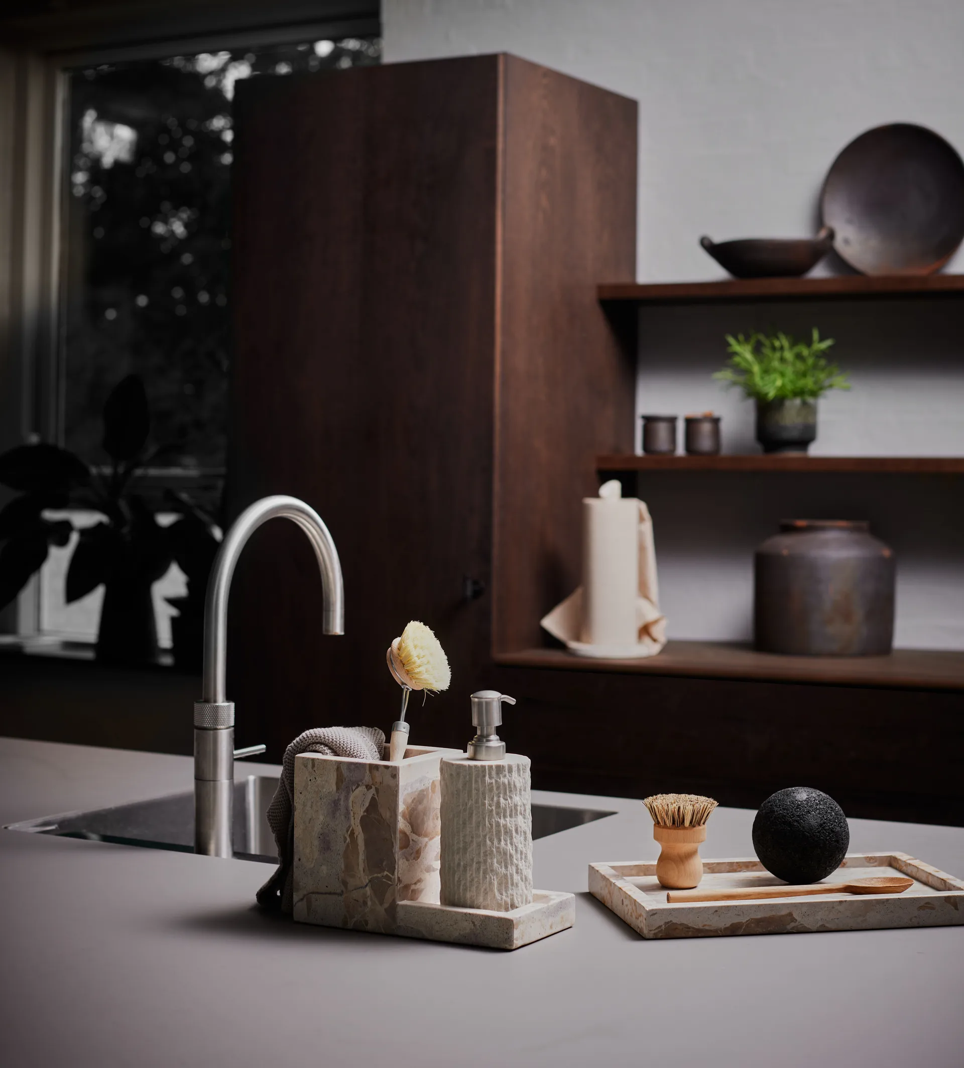 Vita afwasborstelhouder, Seashell MUUBS