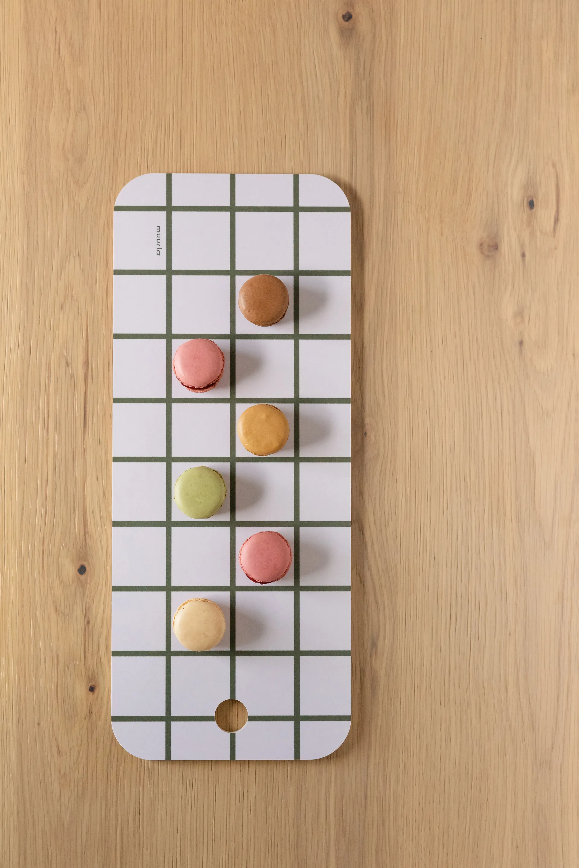 Checks & Stripes dienblad 18x44 cm, Green-beige Muurla