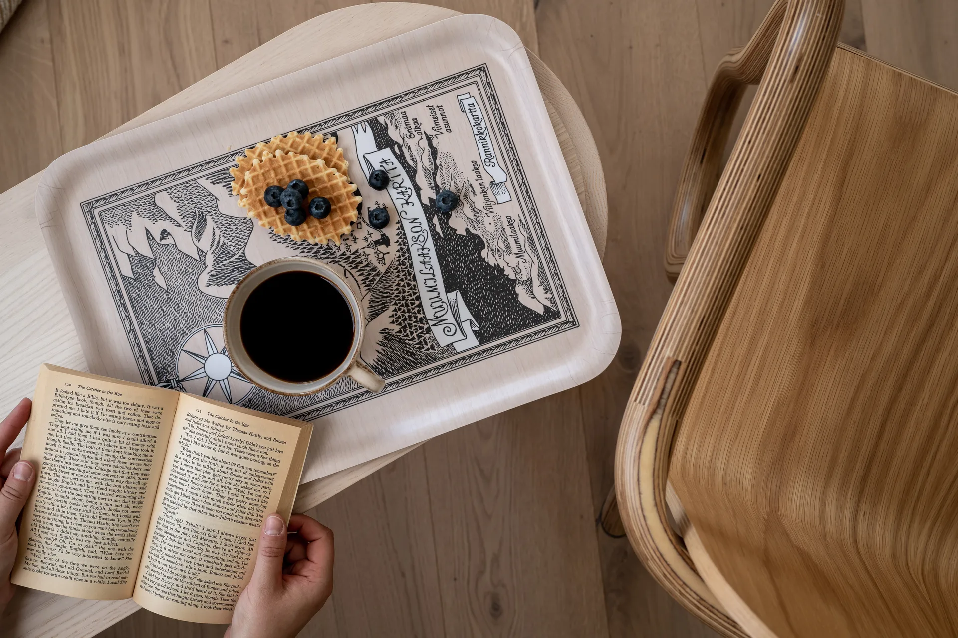 Moomin dienblad 32x42 cm, Finnish Moominvalley map Muurla