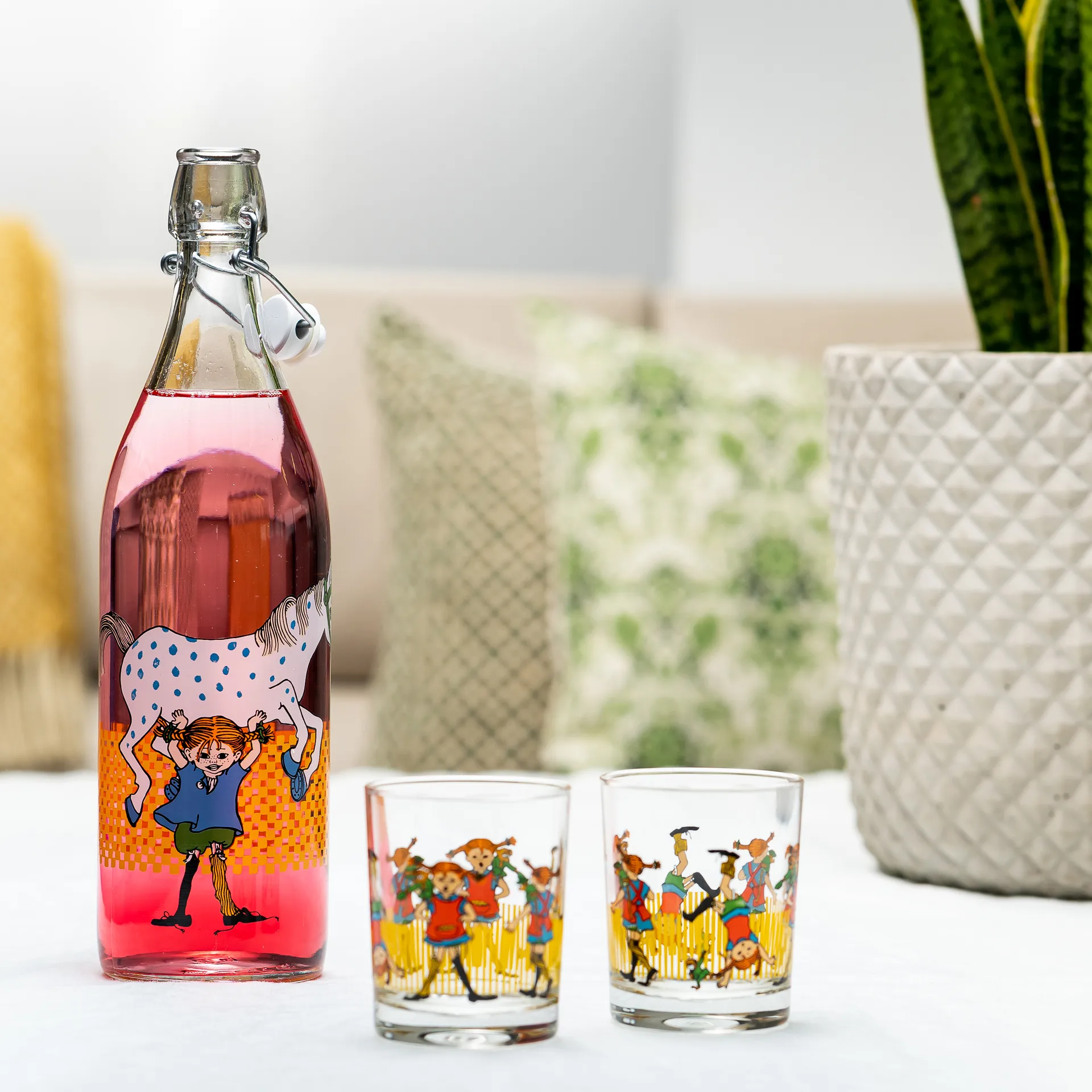 Pippi glazen fles 1 L, Multi Muurla