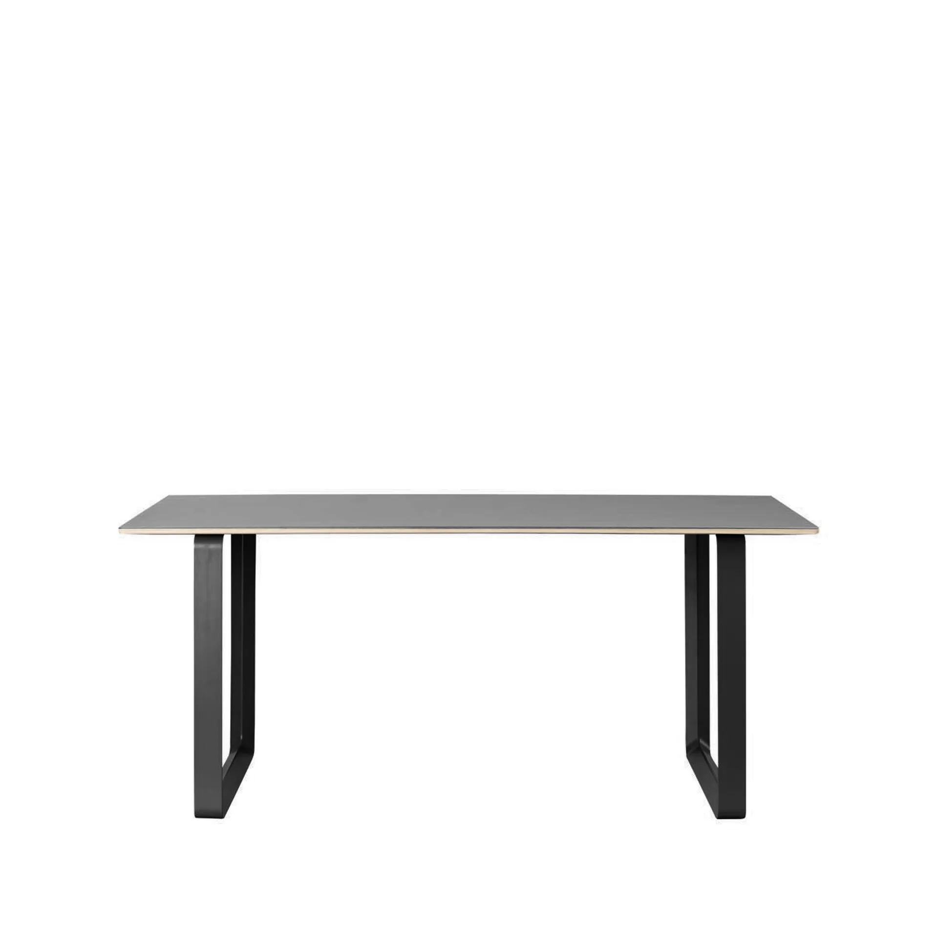 70/70 eettafel 170x85 cm, Black linoleum-Plywood-Black Muuto