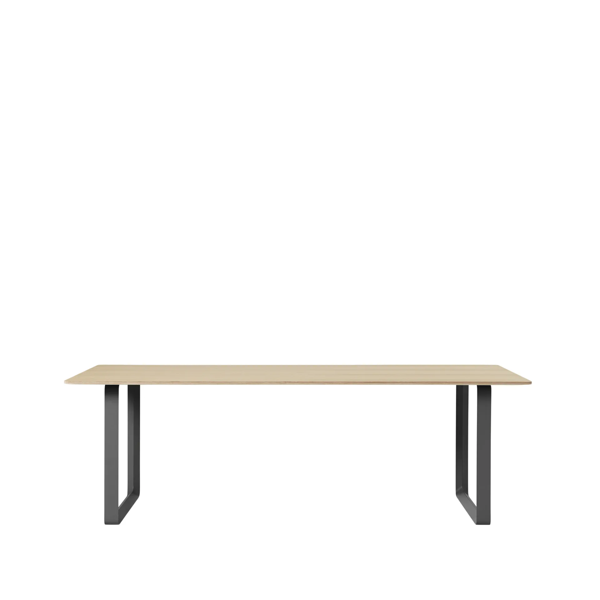 70/70 eettafel 225x90 cm, Oak veneer-Plywood-Black Muuto