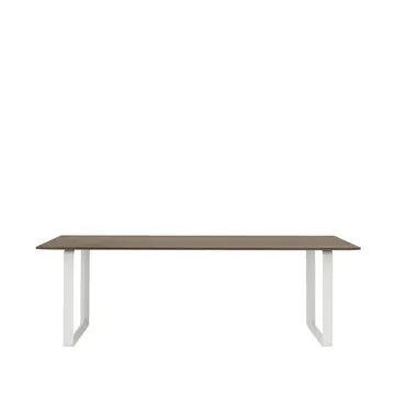 70/70 eettafel 225x90 cm - Solid smoked oak-White - Muuto