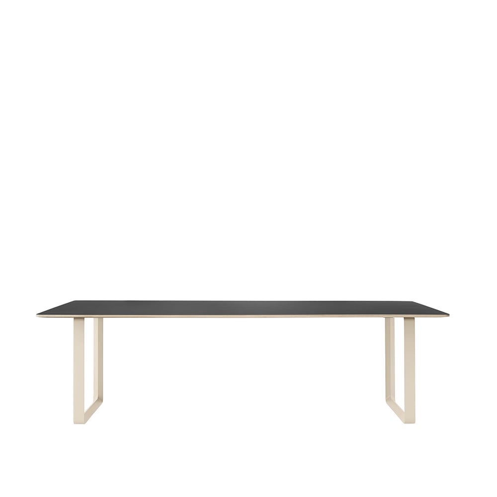 Muuto 70/70 eettafel 255x108 cm Black linoleum-Plywood-Sand