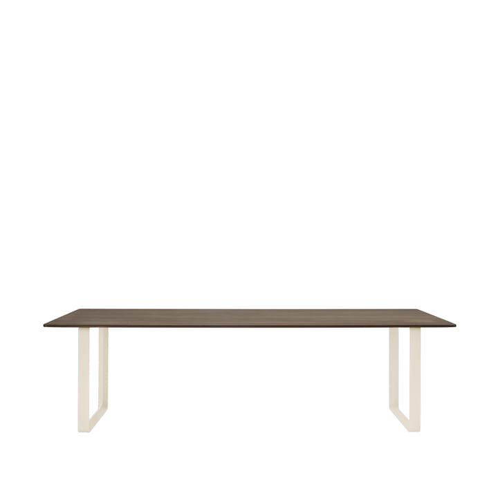 70/70 eettafel 255x108 cm - Solid smoked oak-Sand - Muuto