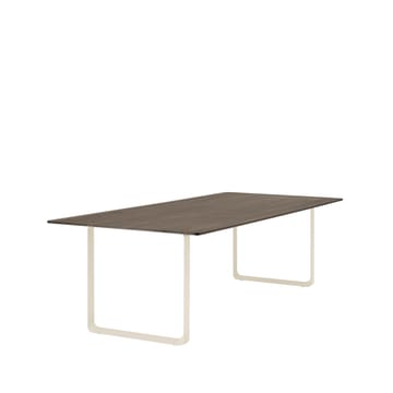 70/70 eettafel 255x108 cm - Solid smoked oak-Sand - Muuto