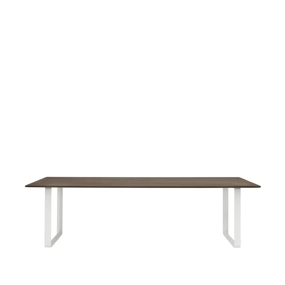 70/70 eettafel 255x108 cm, Solid smoked oak-White Muuto