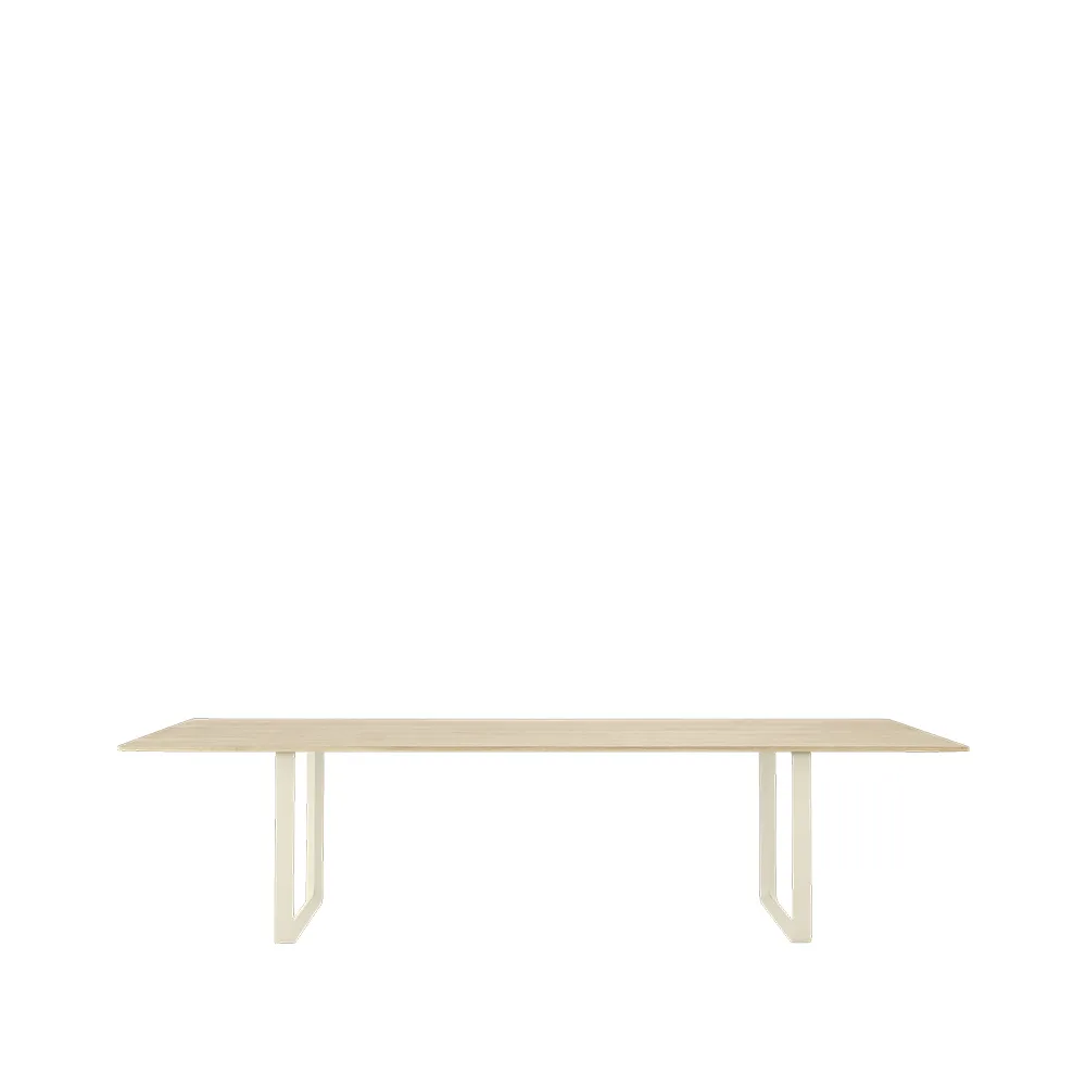 70/70 eettafel 295x108 cm, Solid oak-Sand Muuto