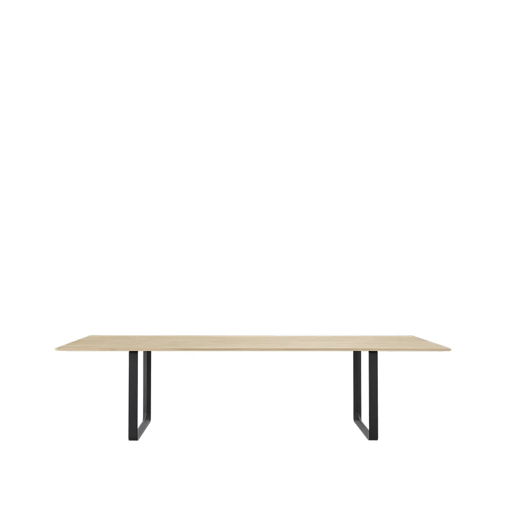 70/70 eettafel 295x108 cm, Sollid oak-Black Muuto