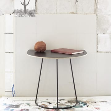 Airy bijzettafel half size - Plum nanolaminate - Muuto