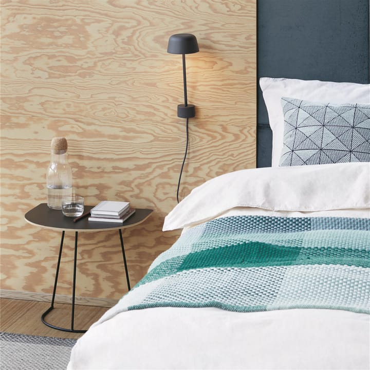 Airy bijzettafel half size, zwart Muuto