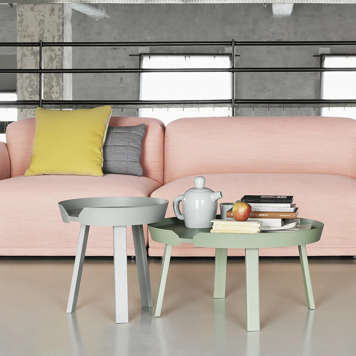 Around tafel small, grijs Muuto