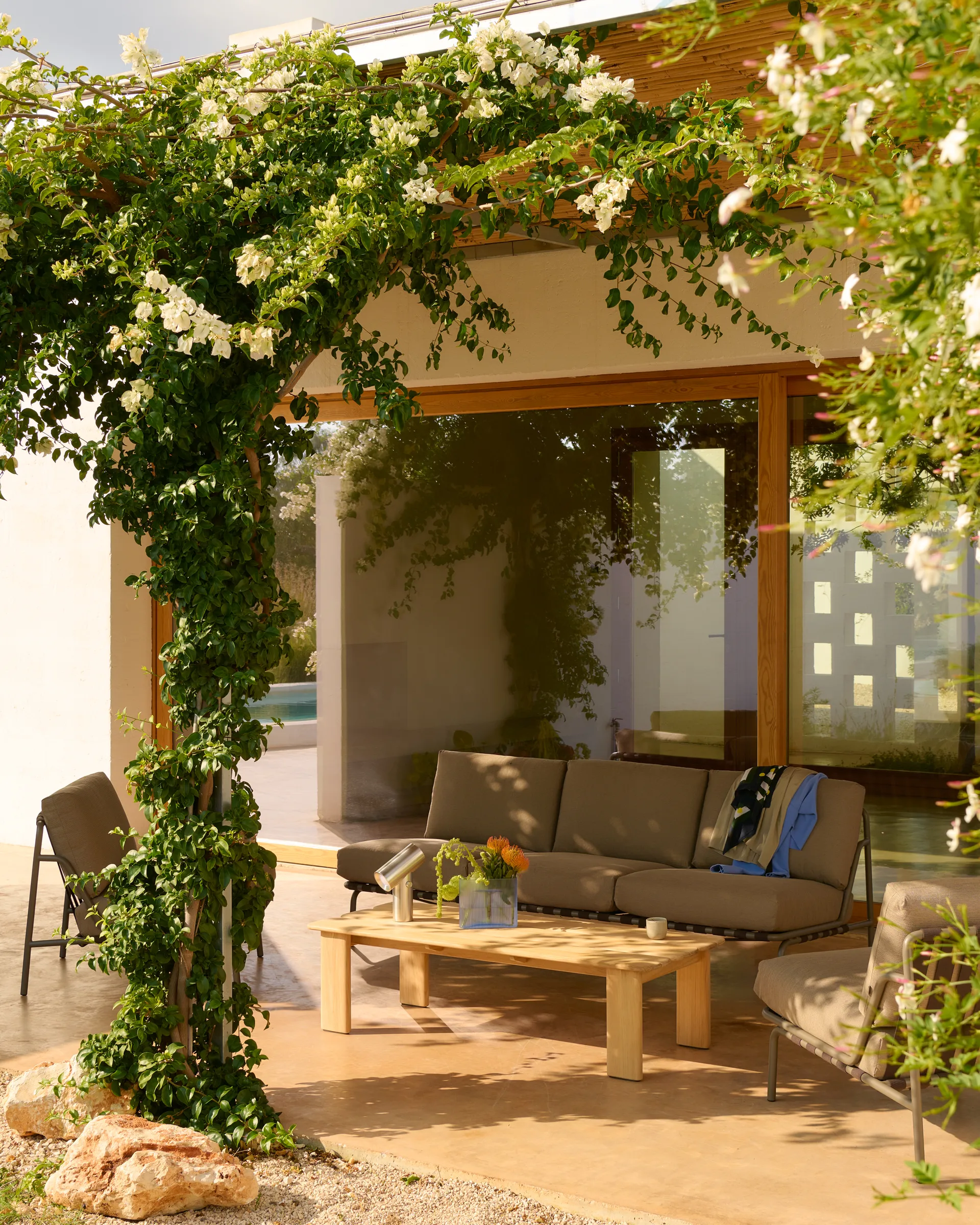 Assemble salontafel, Teak, 135x55 cm Muuto