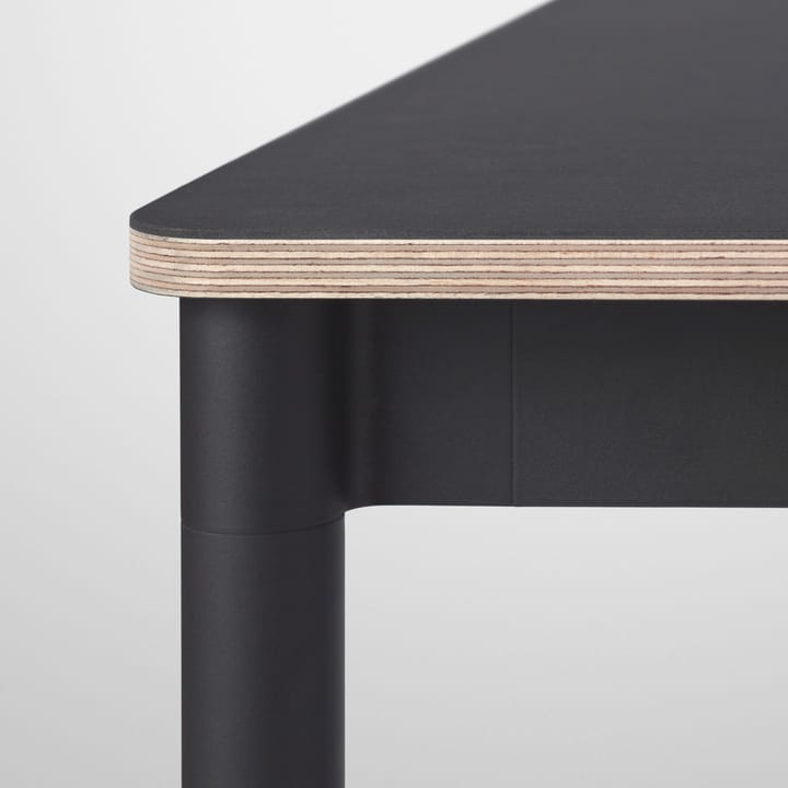 Base eettafel - oak, wit onderstel, plywoodrand, 140x80cm - Muuto