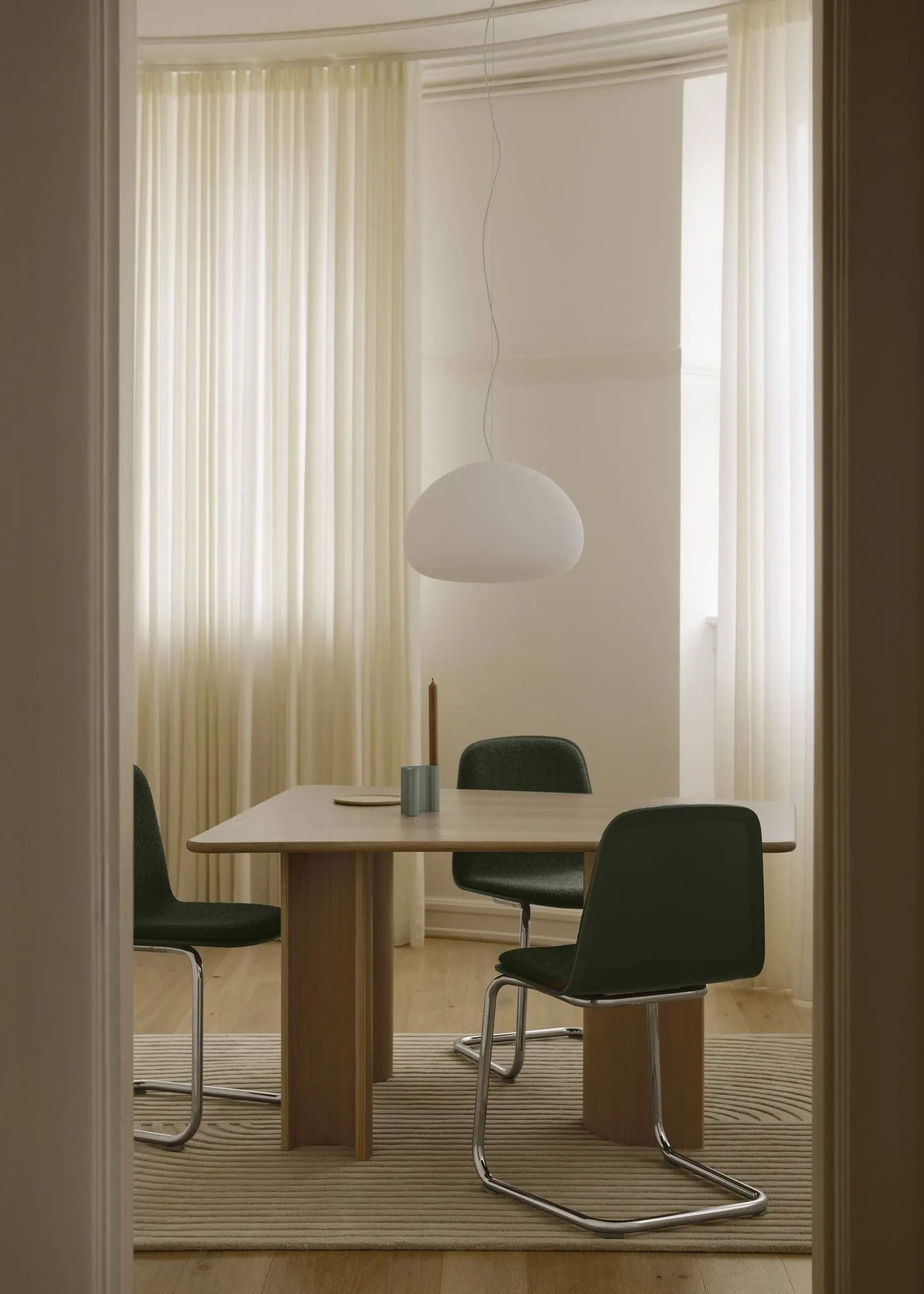 Brink Chair Cantilever Base stoel, Eik-chroom Muuto