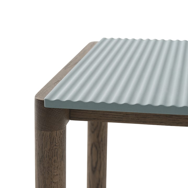 Couple 1 Wavy salontafel 40x84x40 cm, Pale blue-dark oiled oak Muuto