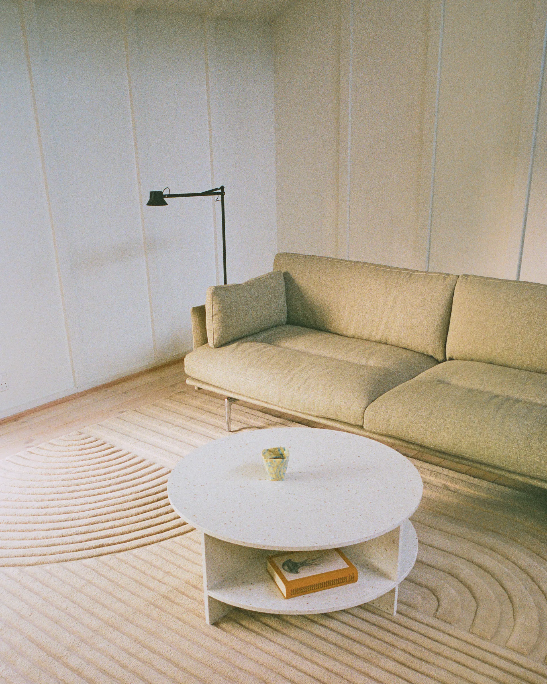 Dedicate vloerlamp, Black, 112 cm Muuto