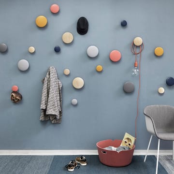 Dots wandhaak blauw - klein - Muuto