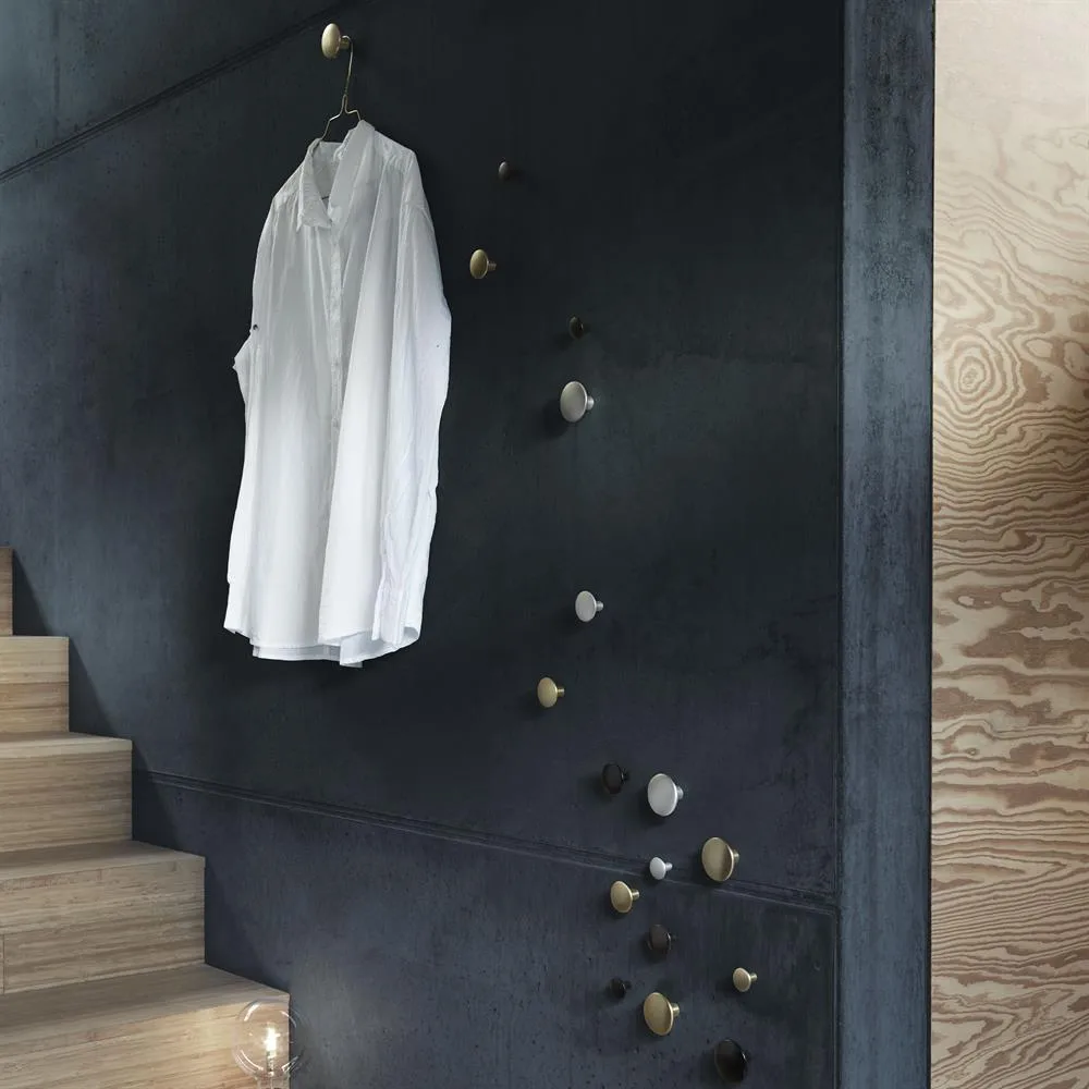 Dots wandhaak metaal 5-pack, zwart Muuto