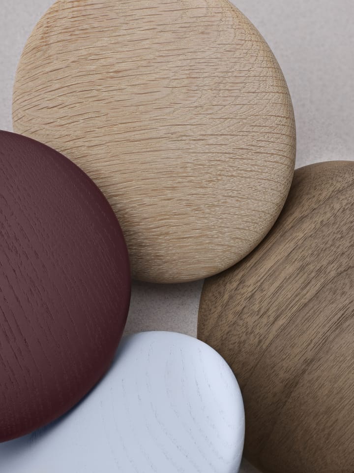 Dots wood haak dark stained brown, Ø13 cm Muuto