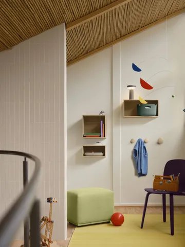 Dots Wood kapstokhaak - Light olive, Ø9 cm - Muuto