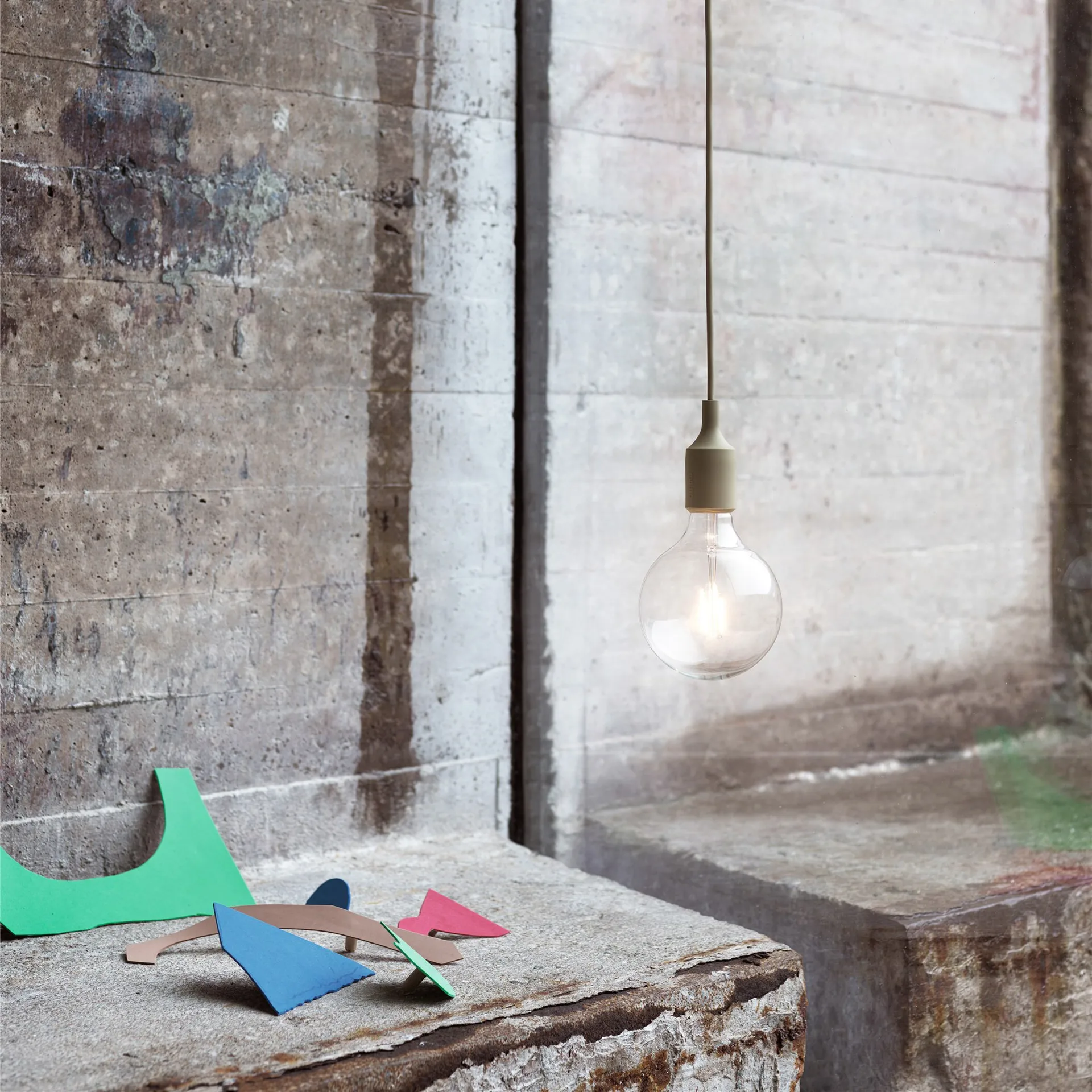 E 27 hanglamp, olijfgroen Muuto