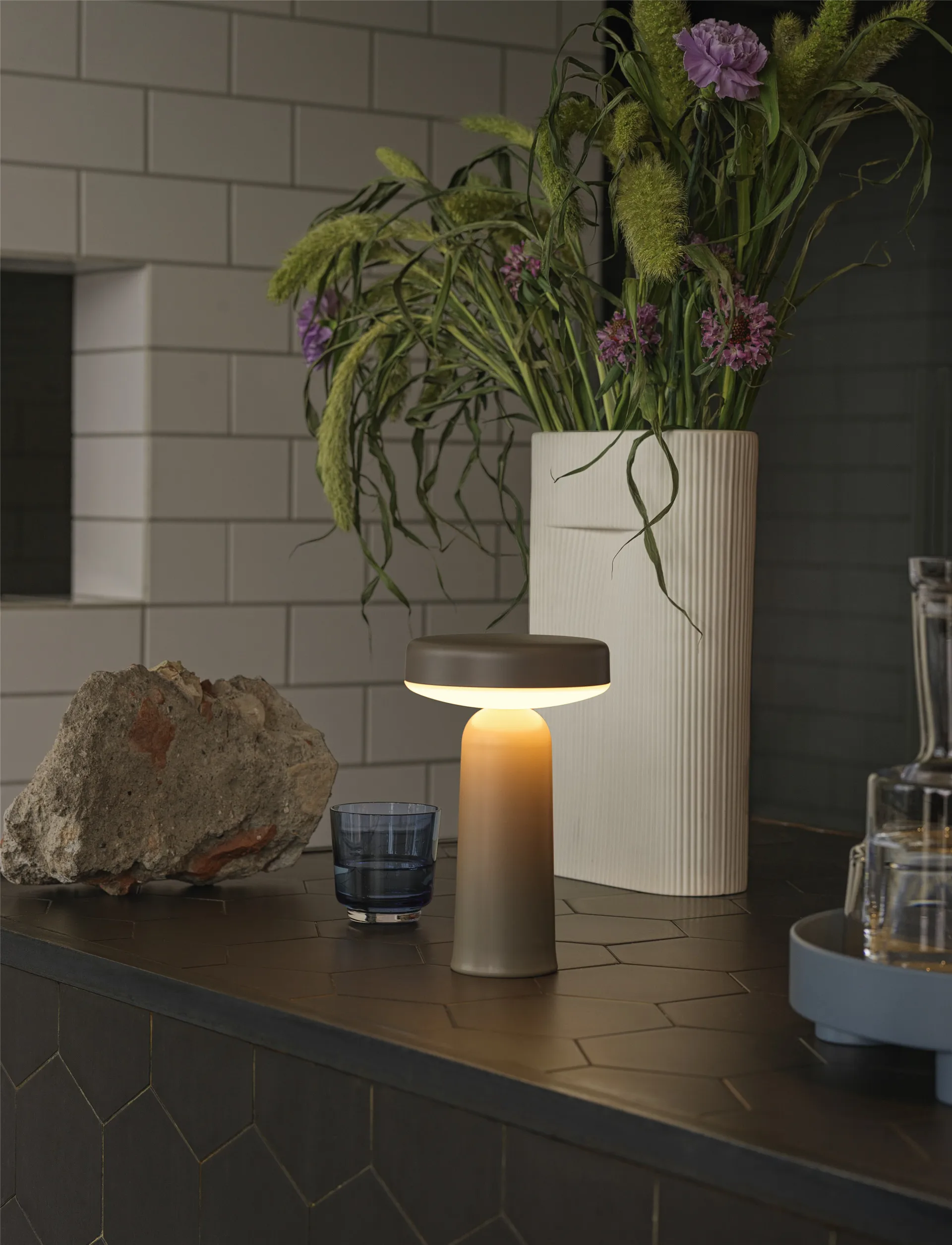 Ease draagbare tafellamp 21,5 cm, Taupe Muuto