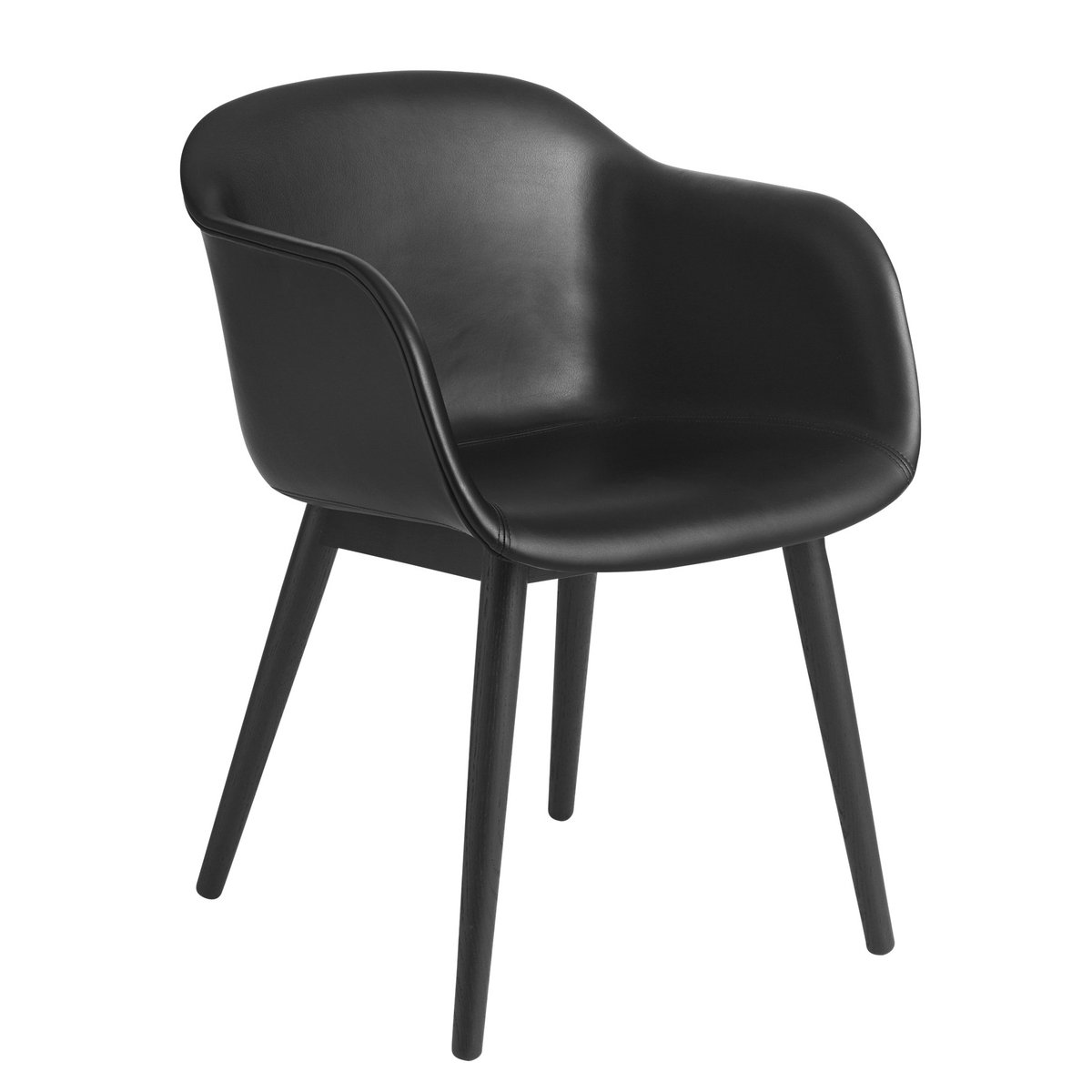 Muuto Fiber Chair stoel met armleuningen en houten poten Black leather-black