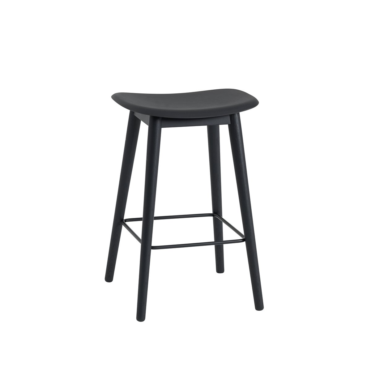 Muuto Fiber counter stool 65 cm black, zwarte poten