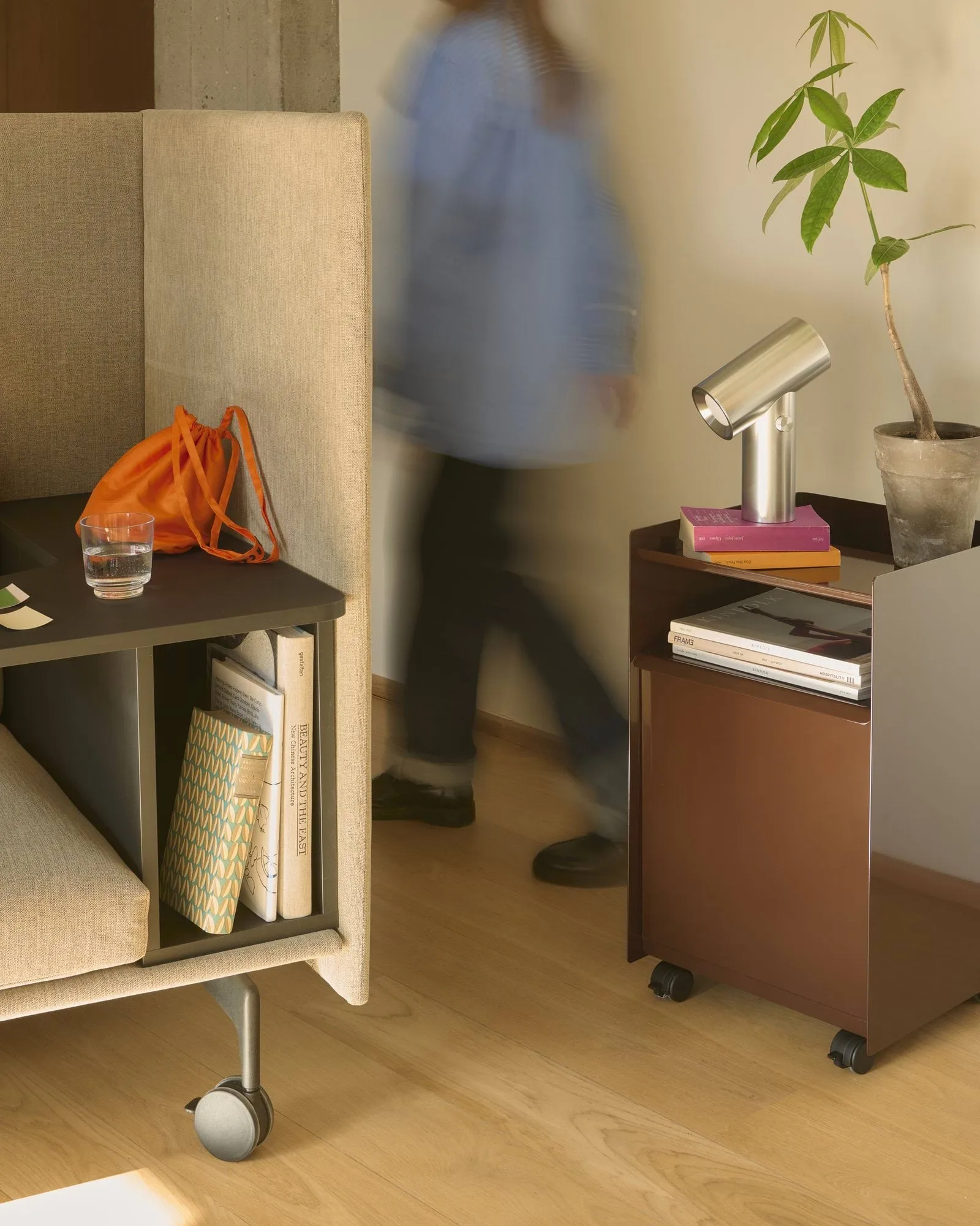 Folded Trolley serveerwagen met kast, Black Muuto