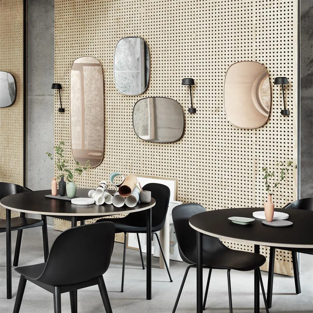 Framed spiegel, grijs, 59x44 cm Muuto