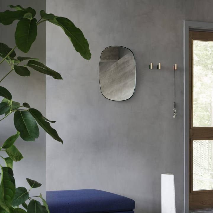 Framed spiegel klein, Dark green Muuto