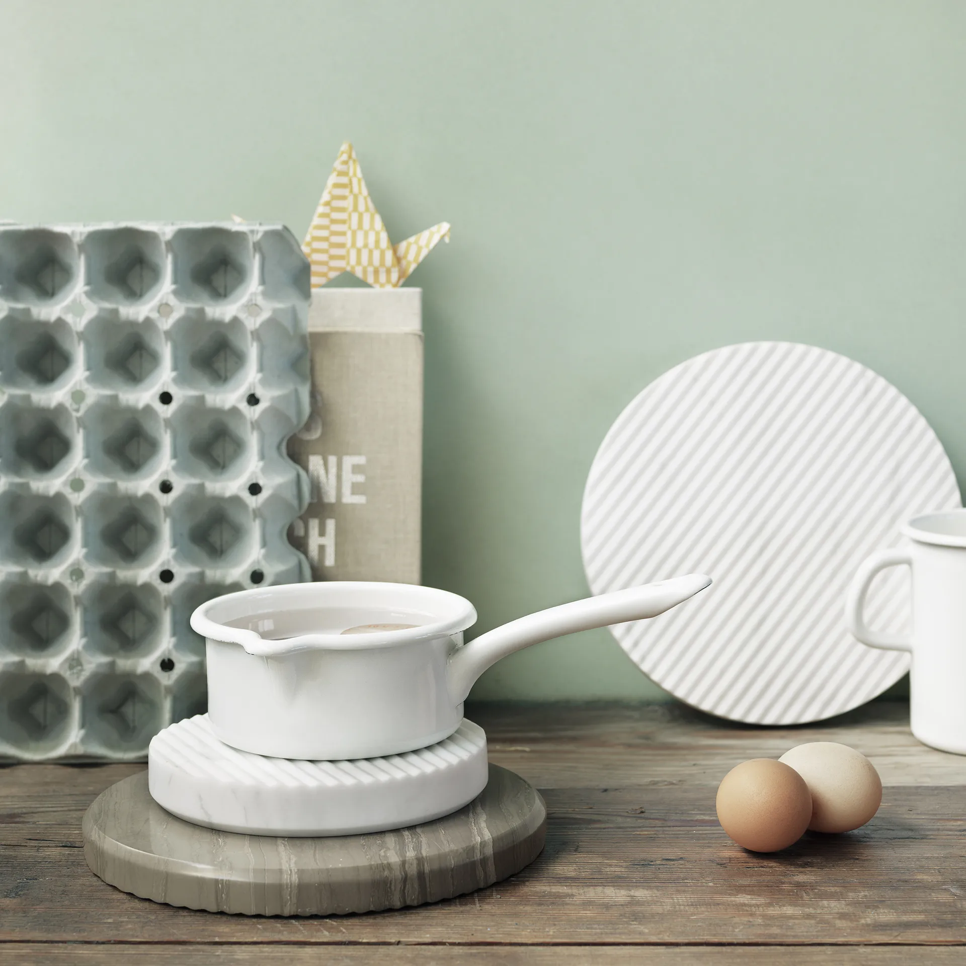 Groove onderzetter marmer (pannen), wit - klein Muuto