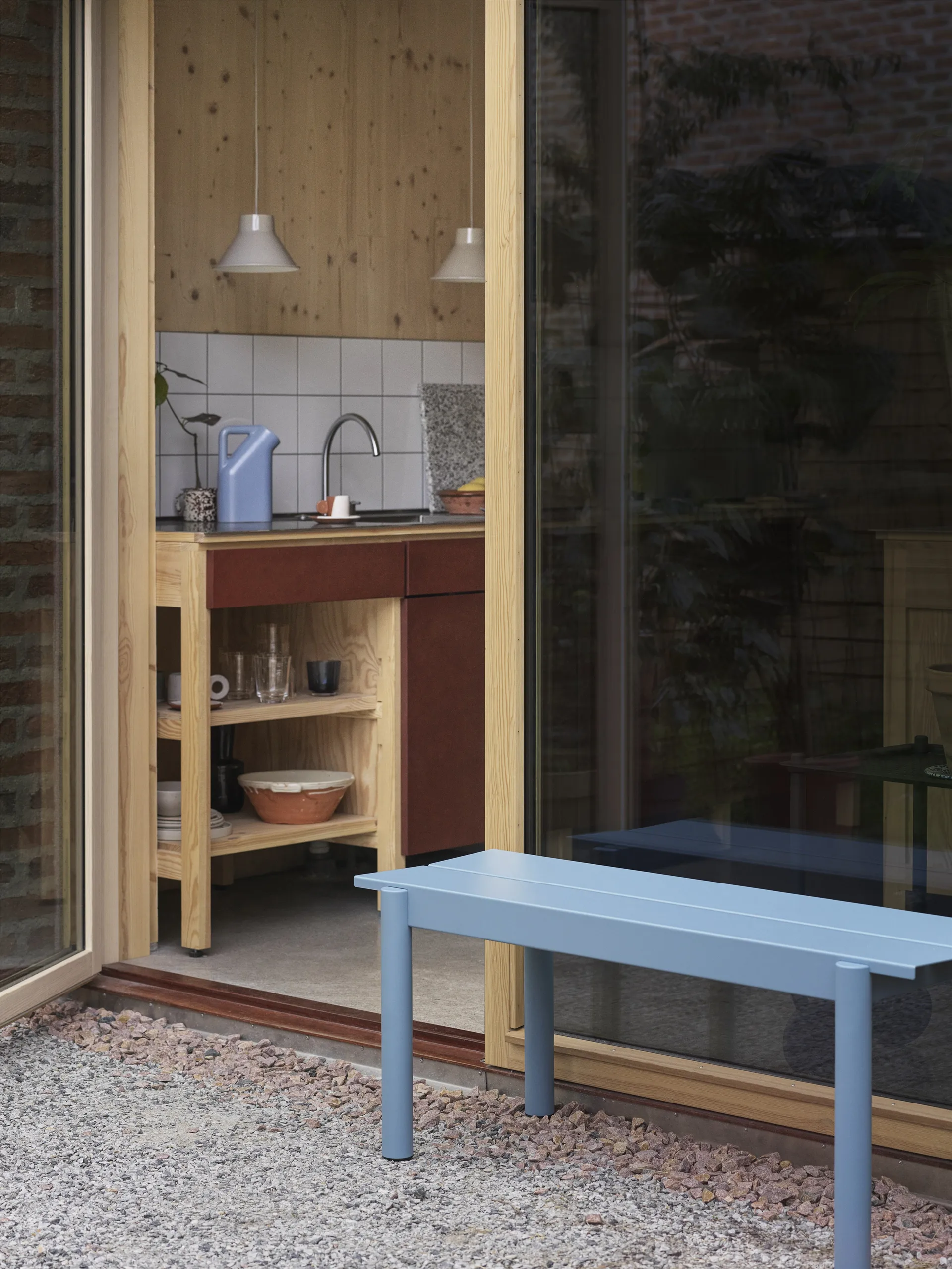 Linear Steel bank 110x34 cm, Pale blue Muuto