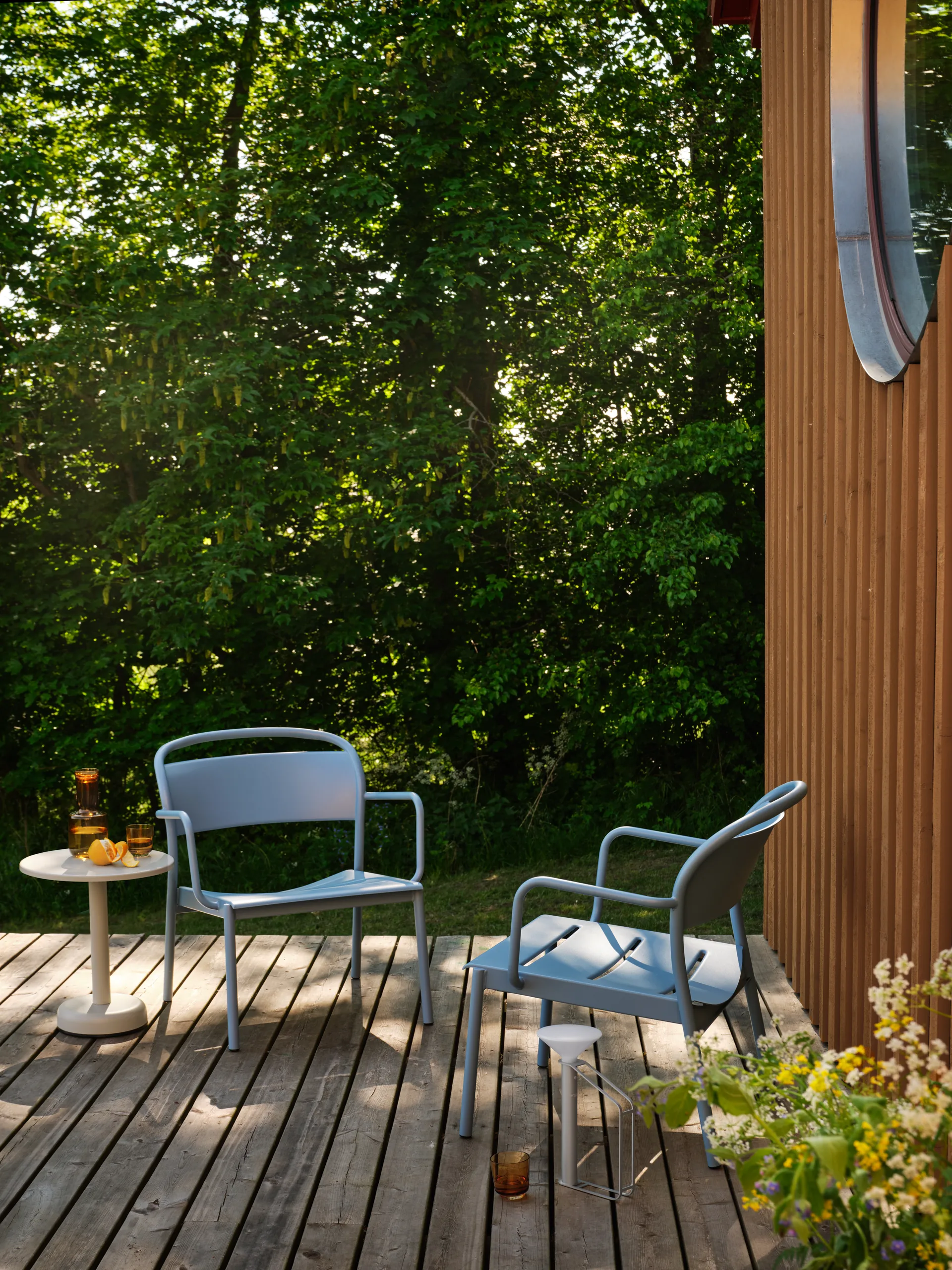 Linear Steel loungestoel, Lichtblauw Muuto