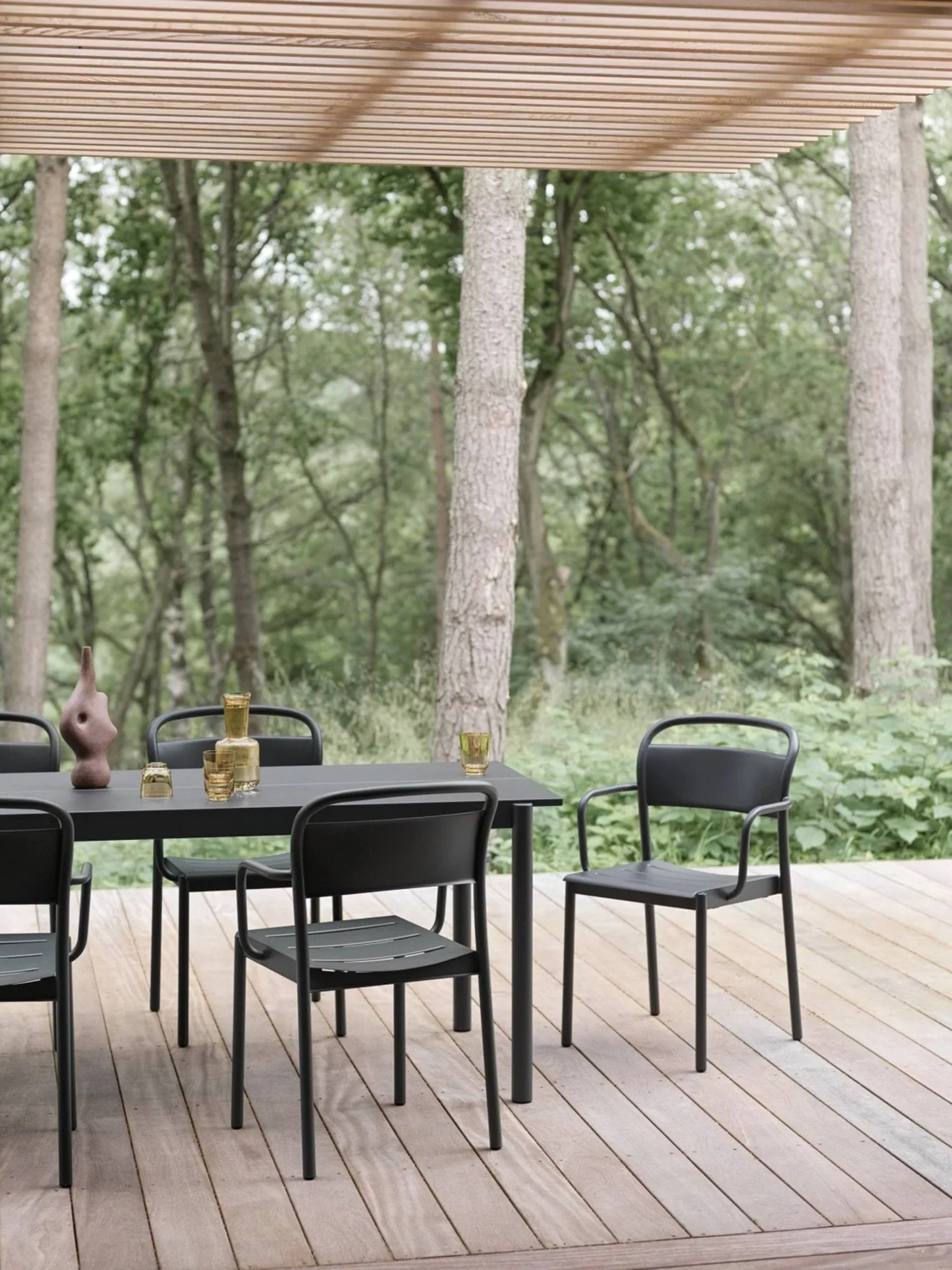 Linear steel table tafel 220x90 cm, Black (RAL 7021) Muuto
