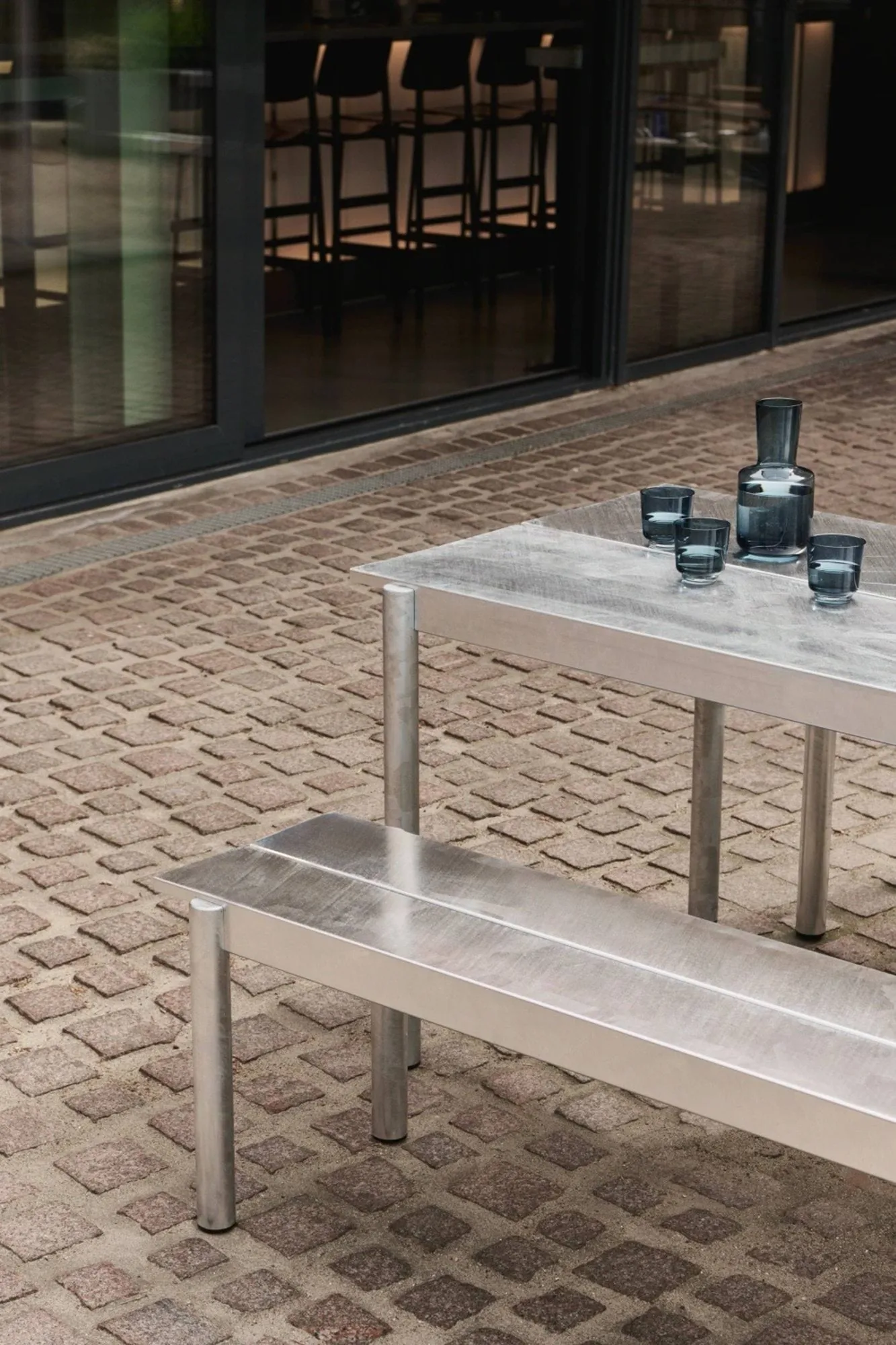 Linear Steel tafel 140x75 cm, Warm galvanized steel Muuto