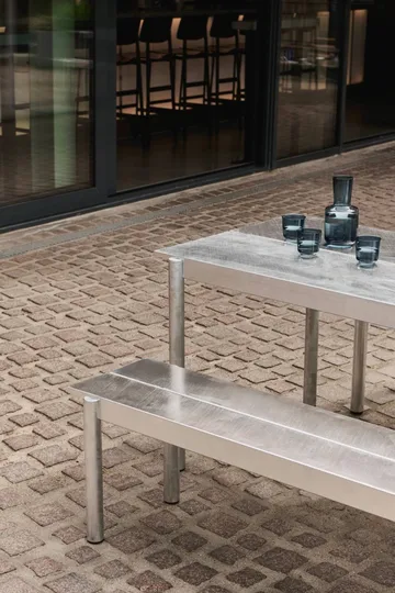 Linear Steel tafel 140x75 cm - Warm galvanized steel - Muuto