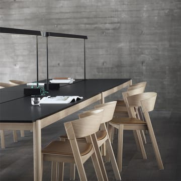 Linear System tafel 142x240 cm - Black nanolaminate-Black-Oak - Muuto