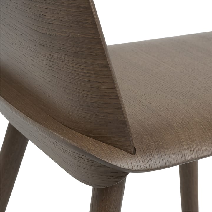 Nerd eetstoel, Stained dark brown Muuto