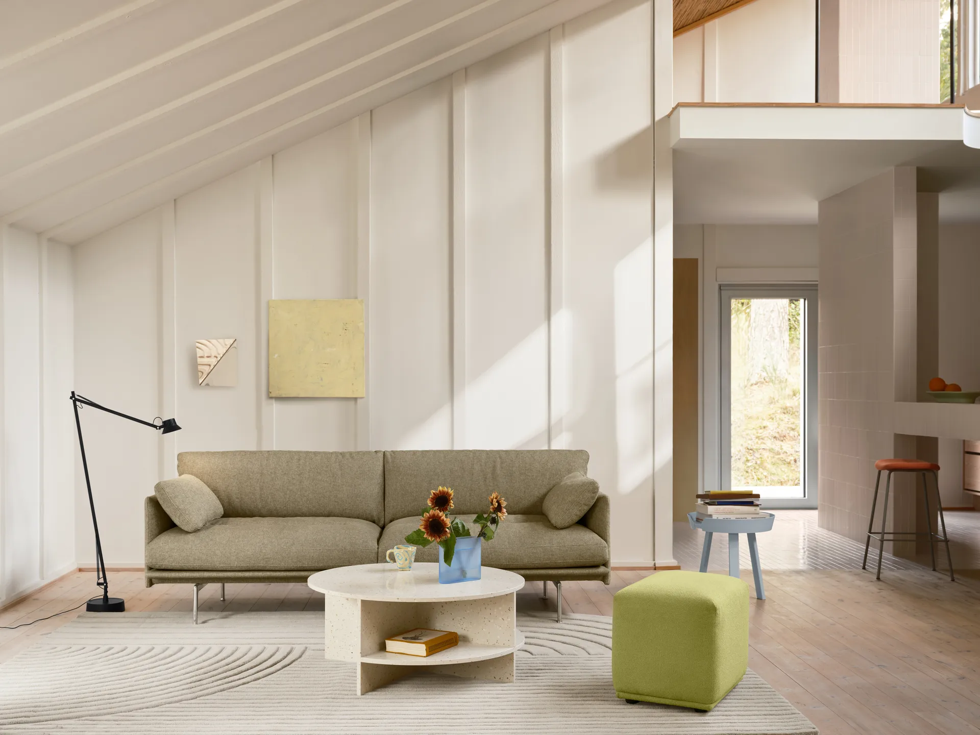 Outline Soft bank, Clay 15-aluminium poten, 3-zits Muuto