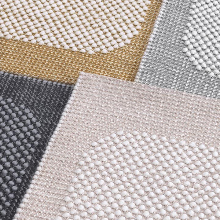 Pebble vloerkleed 170x240 cm, Pale rose Muuto