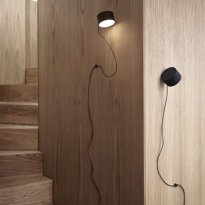 Post muurlamp, Zwart Muuto