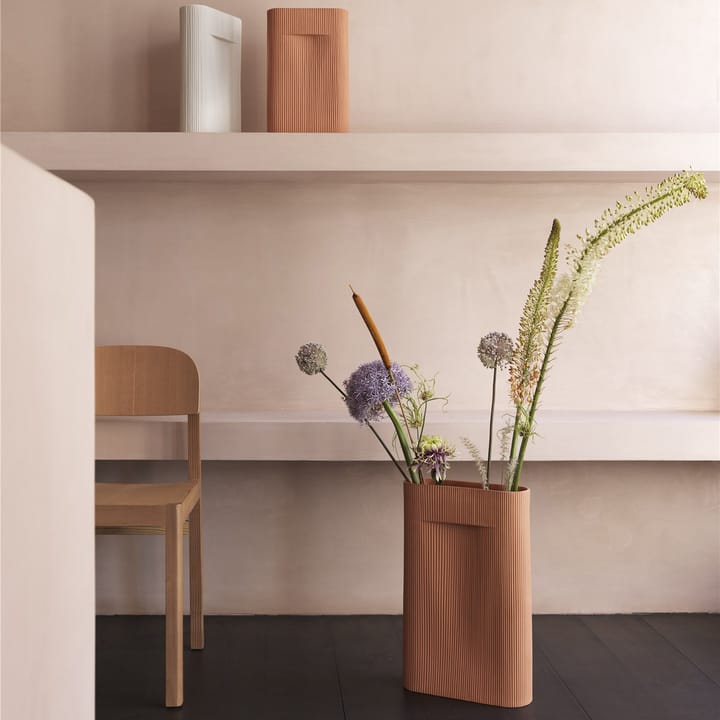 Ridge vaas 48,5 cm, Terracotta Muuto