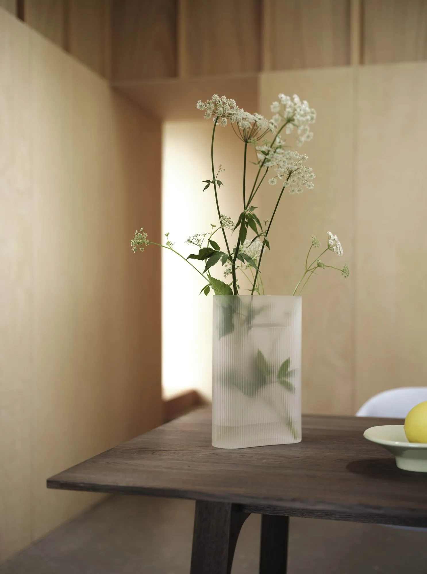 Ridge vaas bevroren glas 16,5 cm, Light orange Muuto