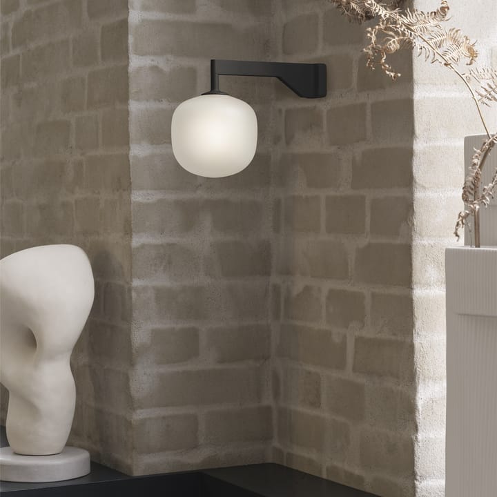 Rime wandlamp, Zwart Muuto