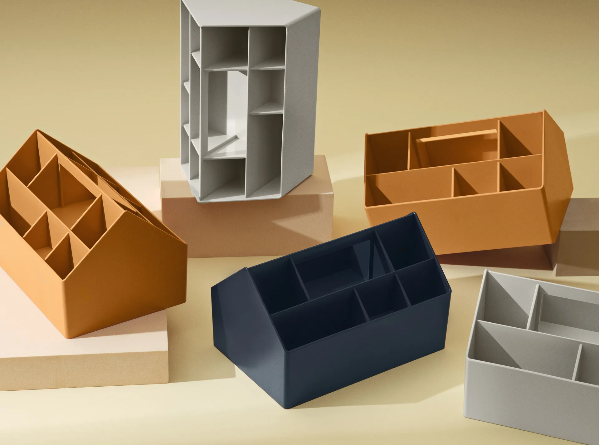 Sketch gereedschapskist, midnight blue Muuto