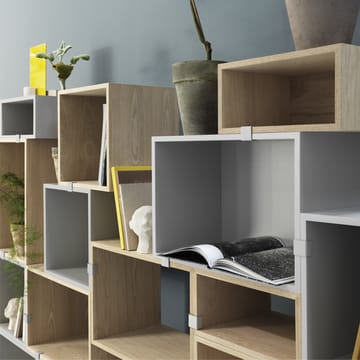 Stacked 2.0 kast met achterwand - groot - lichtgrijs - Muuto